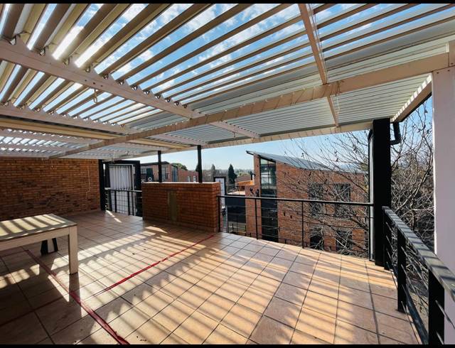 198M² RETAIL FOR SALE IN LONEHILL